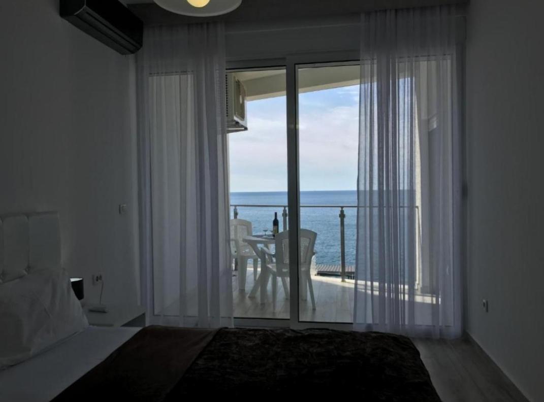 Paradise Beachfront View 2 Dobra Voda Exterior photo